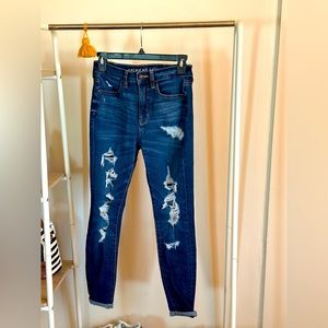 AE Size 2R Super Hi-Rise Jegging Destroyed Medium Wash